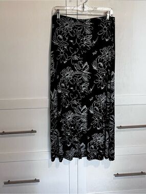 Skirtology Black & White Classic Floral Maxi Skirt, L